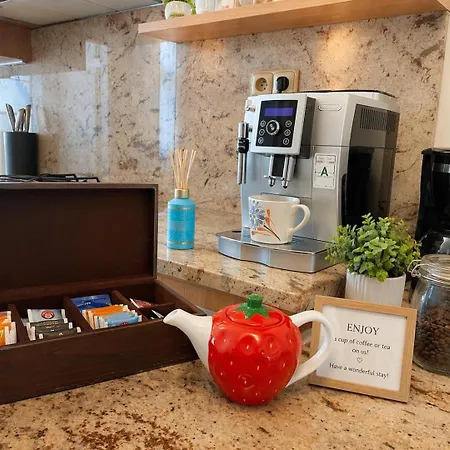Apartment Luxury 2br, 2ba With Ac, Quiet Balcony, *