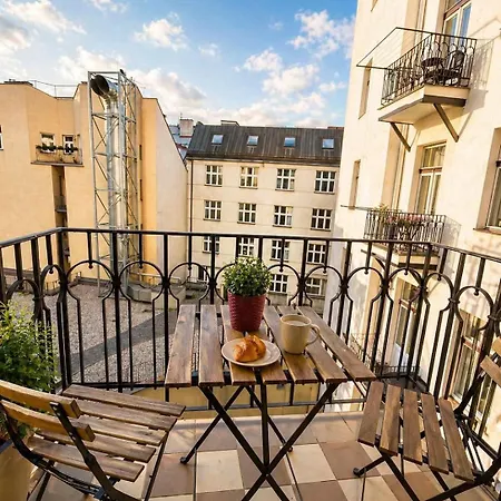 Luxury 2br, 2ba With Ac, Quiet Balcony, Apartamento *